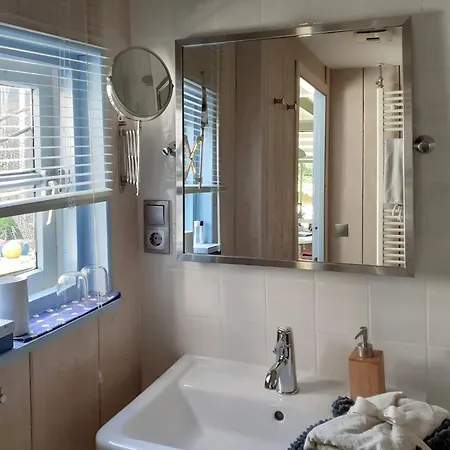 In Near Ijsselmeer Lake, Cleaning Included 度假居